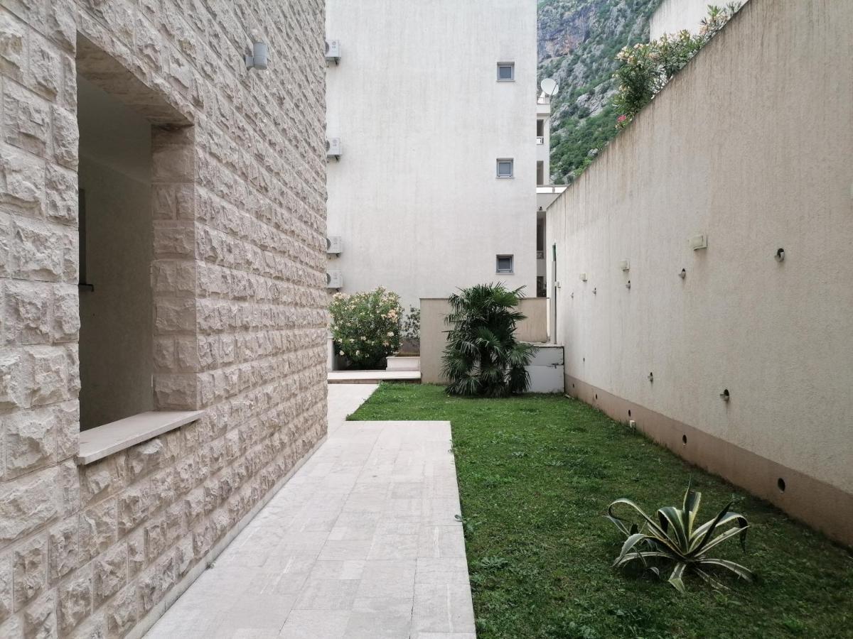 Villa Milla Kotor Exterior foto