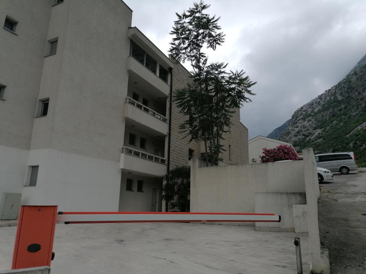 Villa Milla Kotor Exterior foto